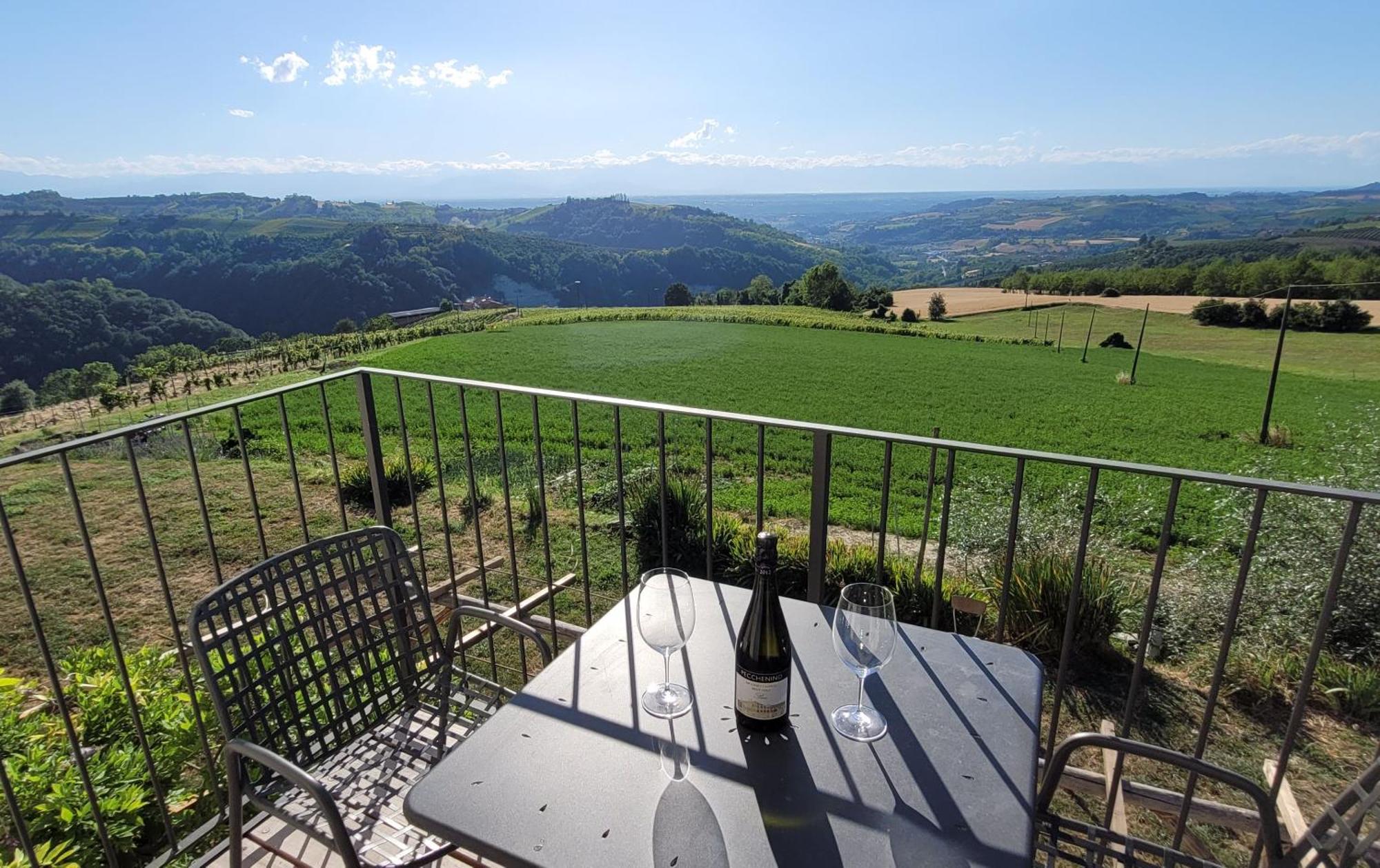 Ferienwohnung Cascina Nomade - Wine & Scenic Retreat Dogliani Exterior foto